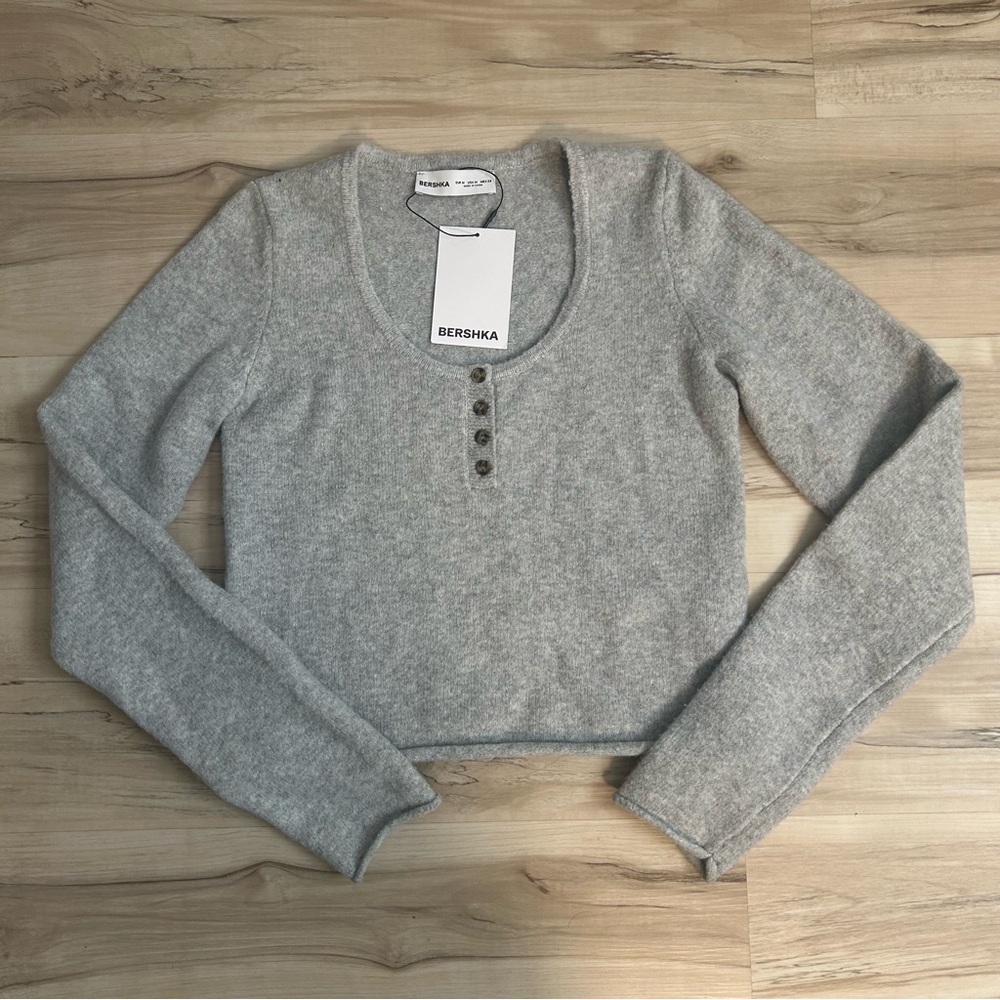 Bershka Long Sleeve Henley Top Cropped Size Medium